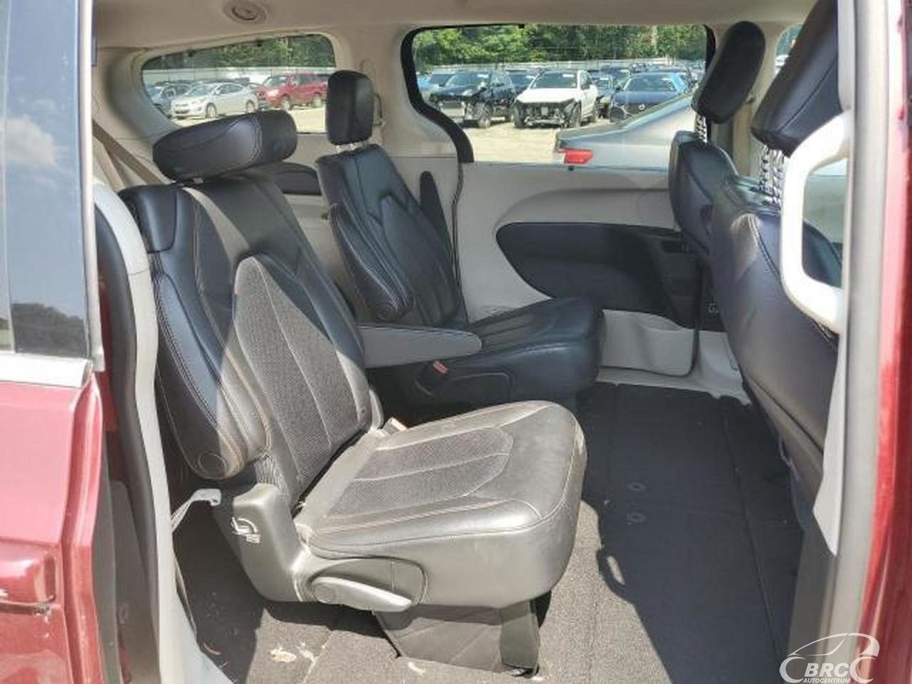 Chrysler Pacifica | 52