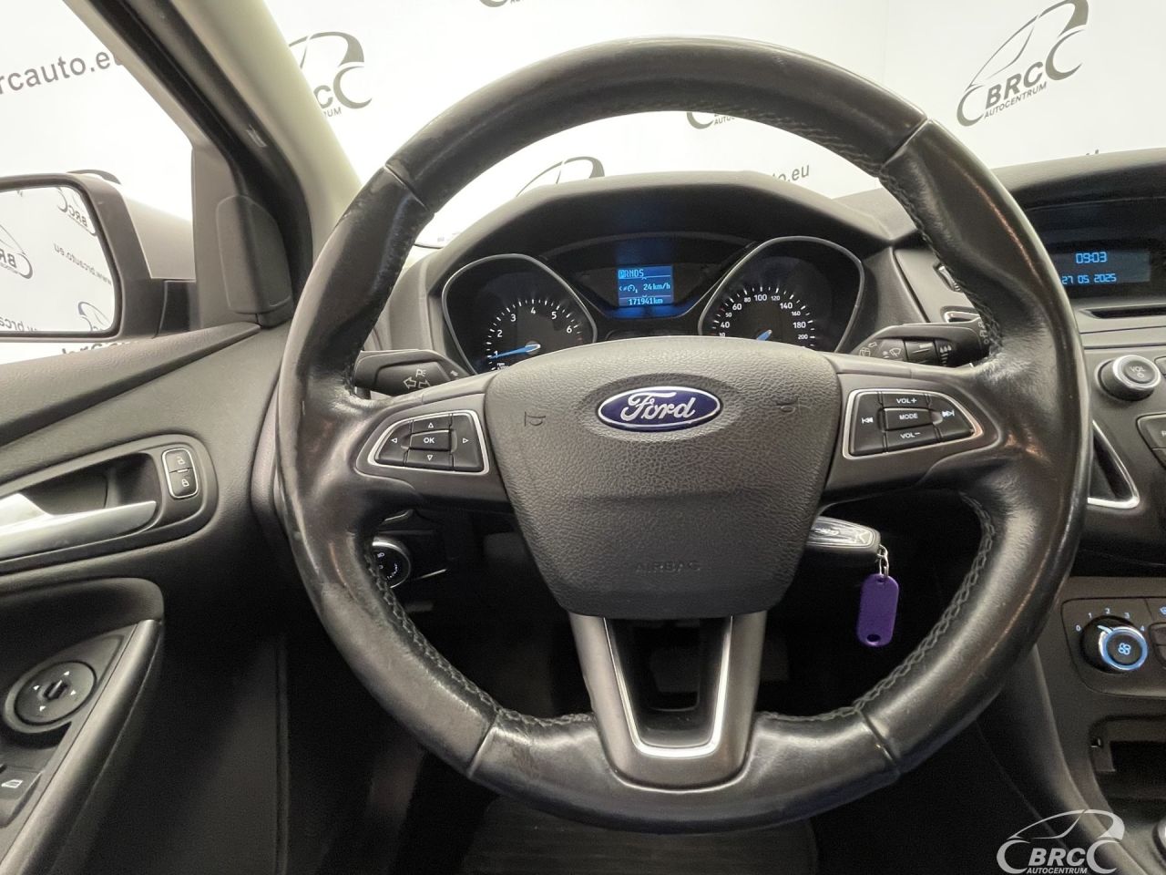 Ford Focus | 25