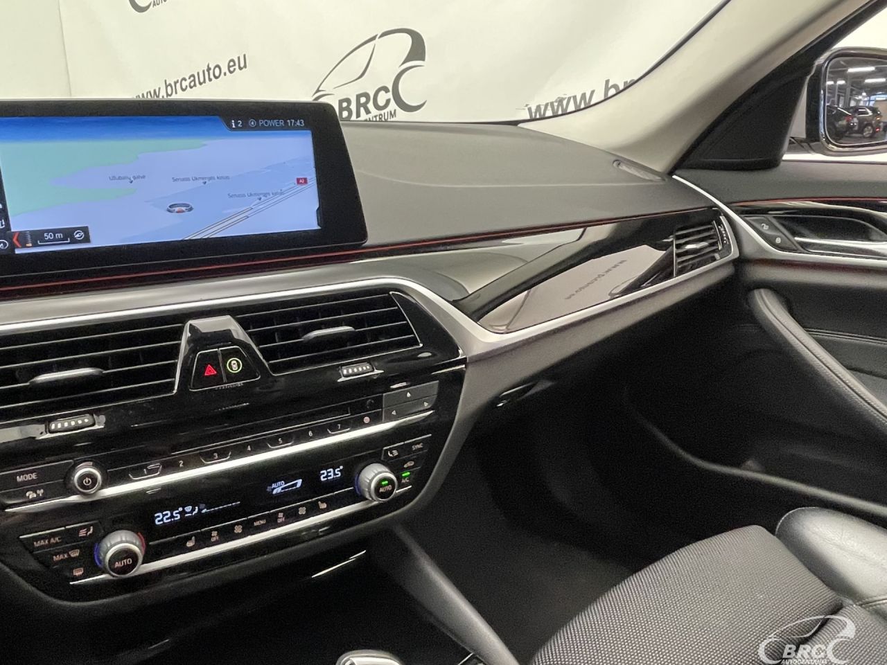 BMW 530 | 24