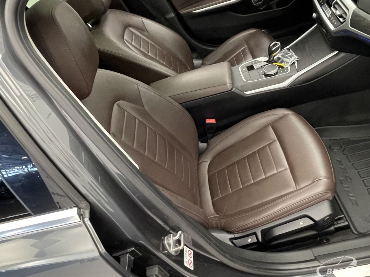 BMW 320 | 4