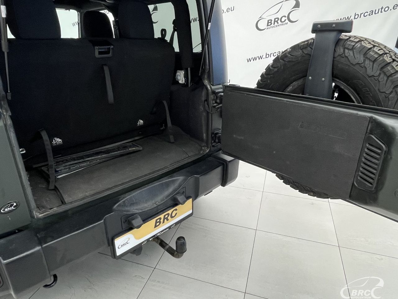Jeep Wrangler | 33