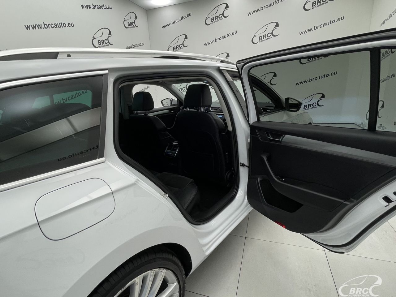 Skoda Superb | 12