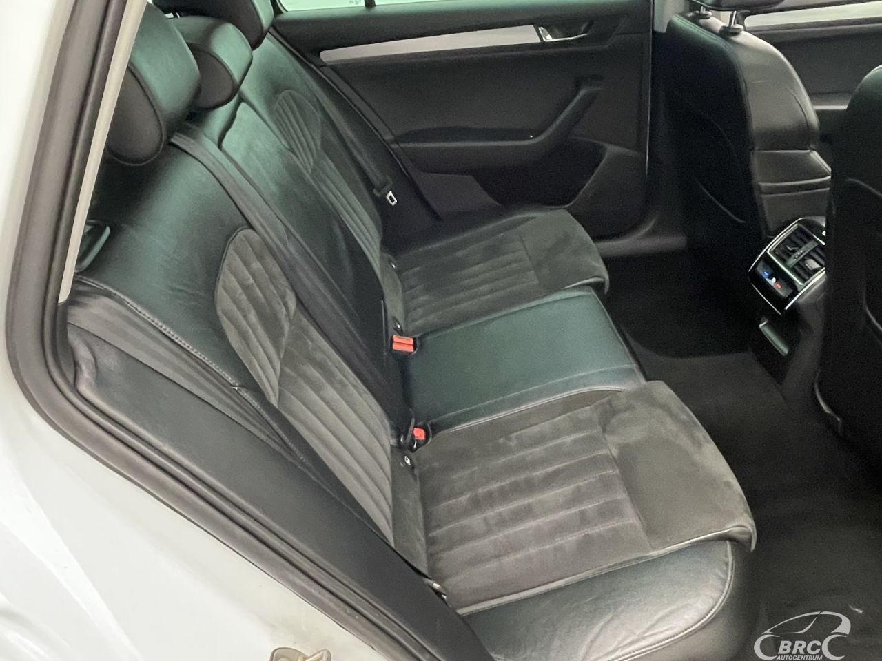 Skoda Superb | 10