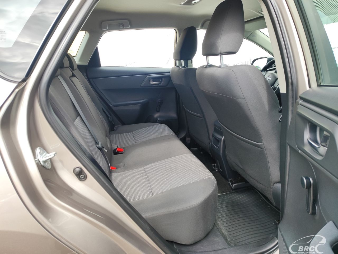 Toyota Auris | 10