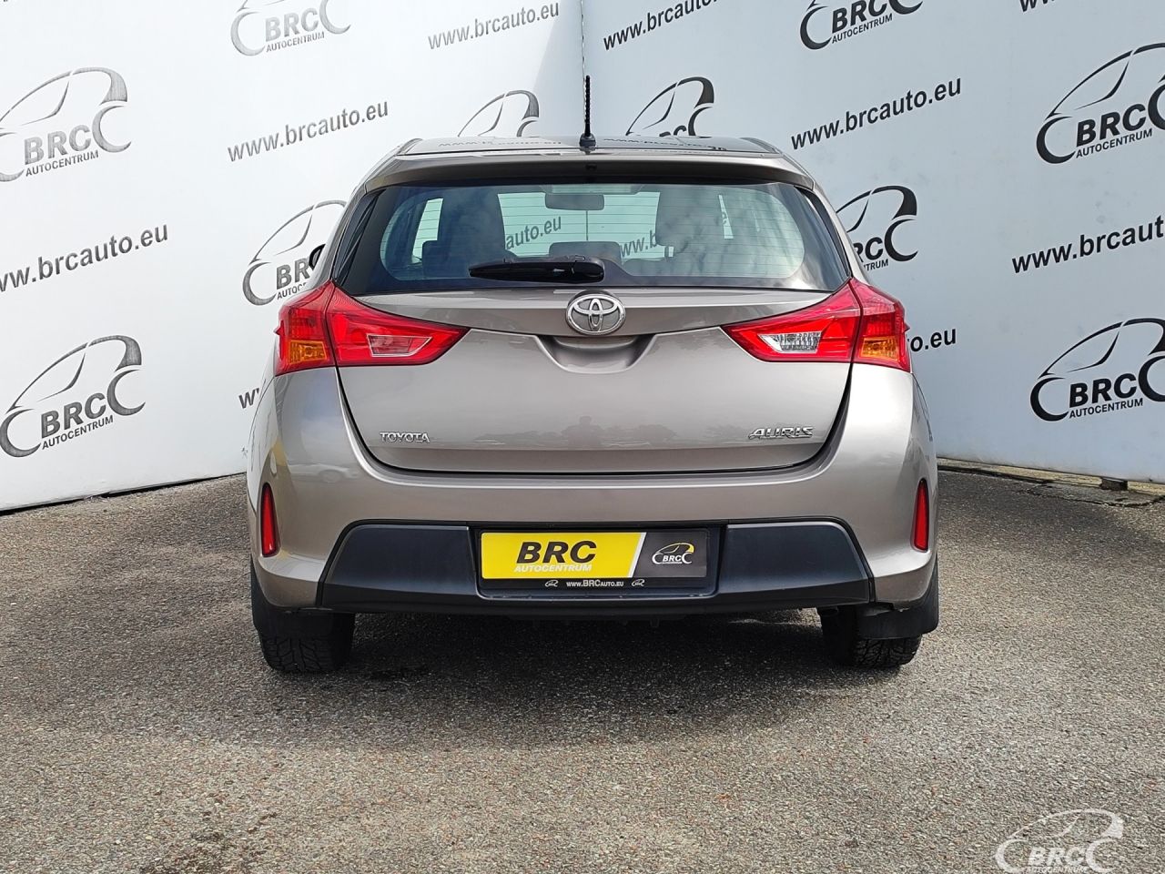 Toyota Auris | 37
