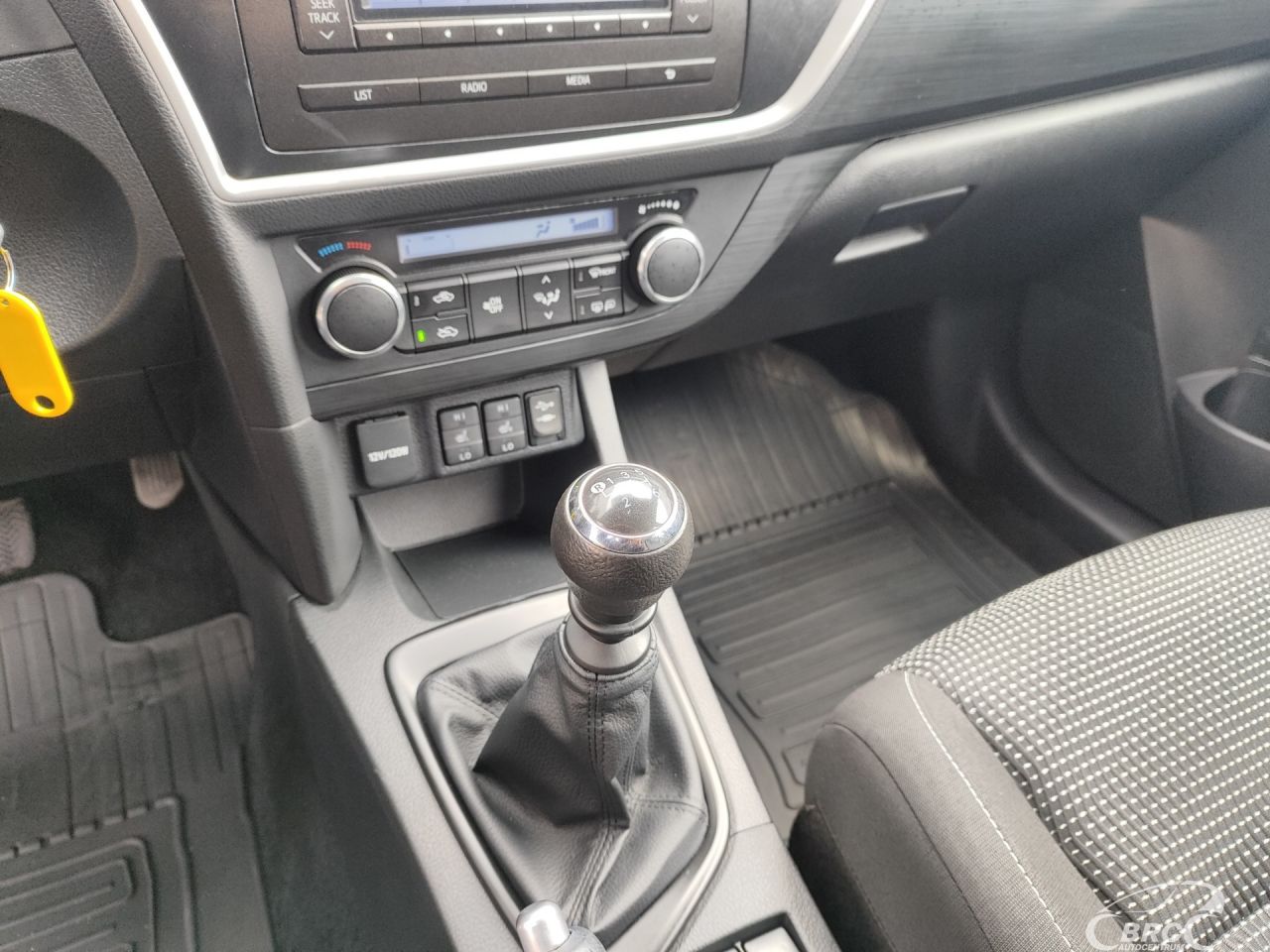 Toyota Auris | 28