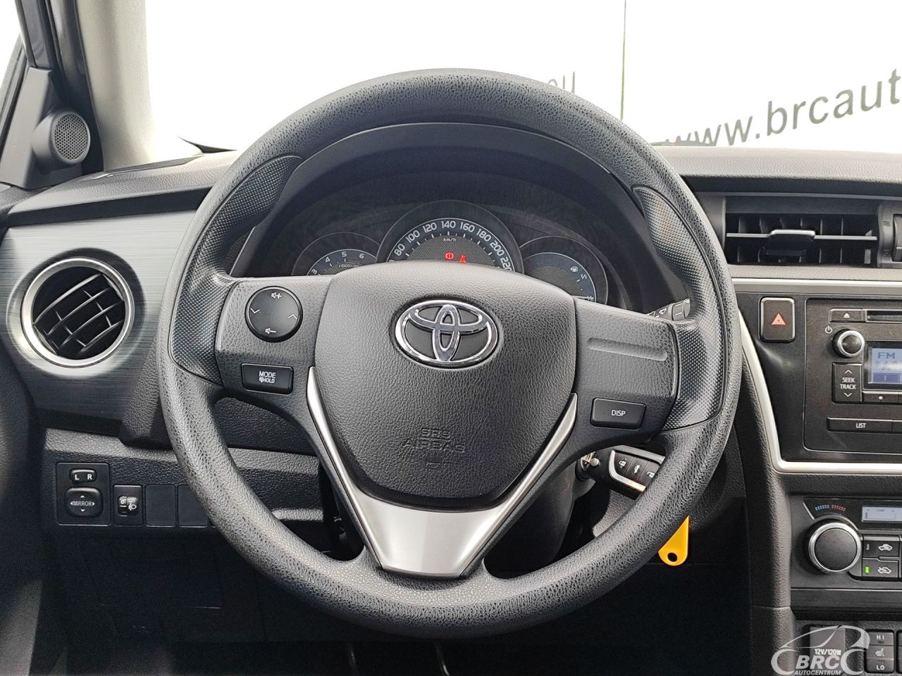 Toyota Auris | 16
