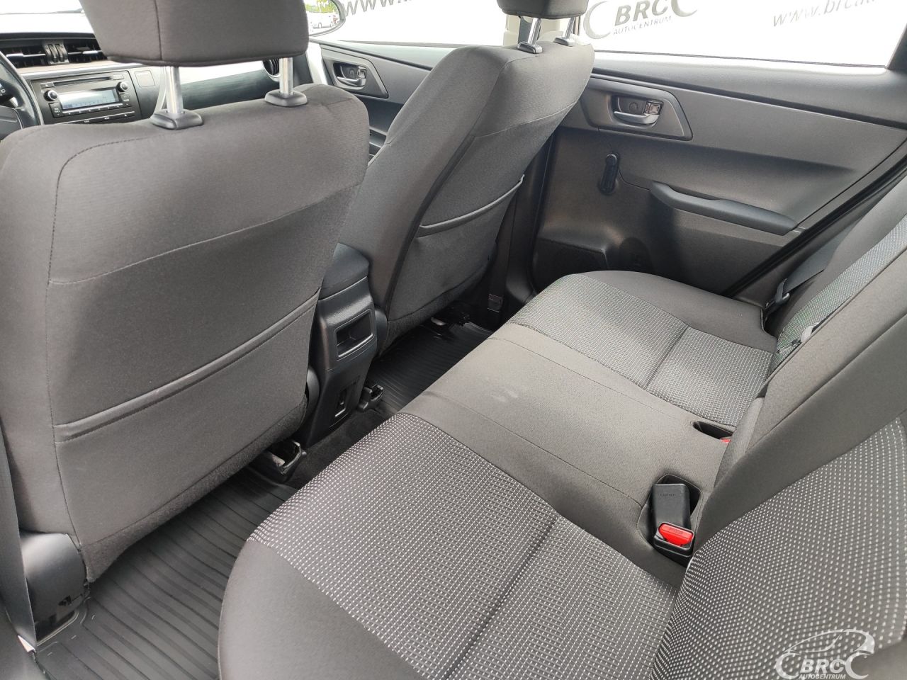Toyota Auris | 15