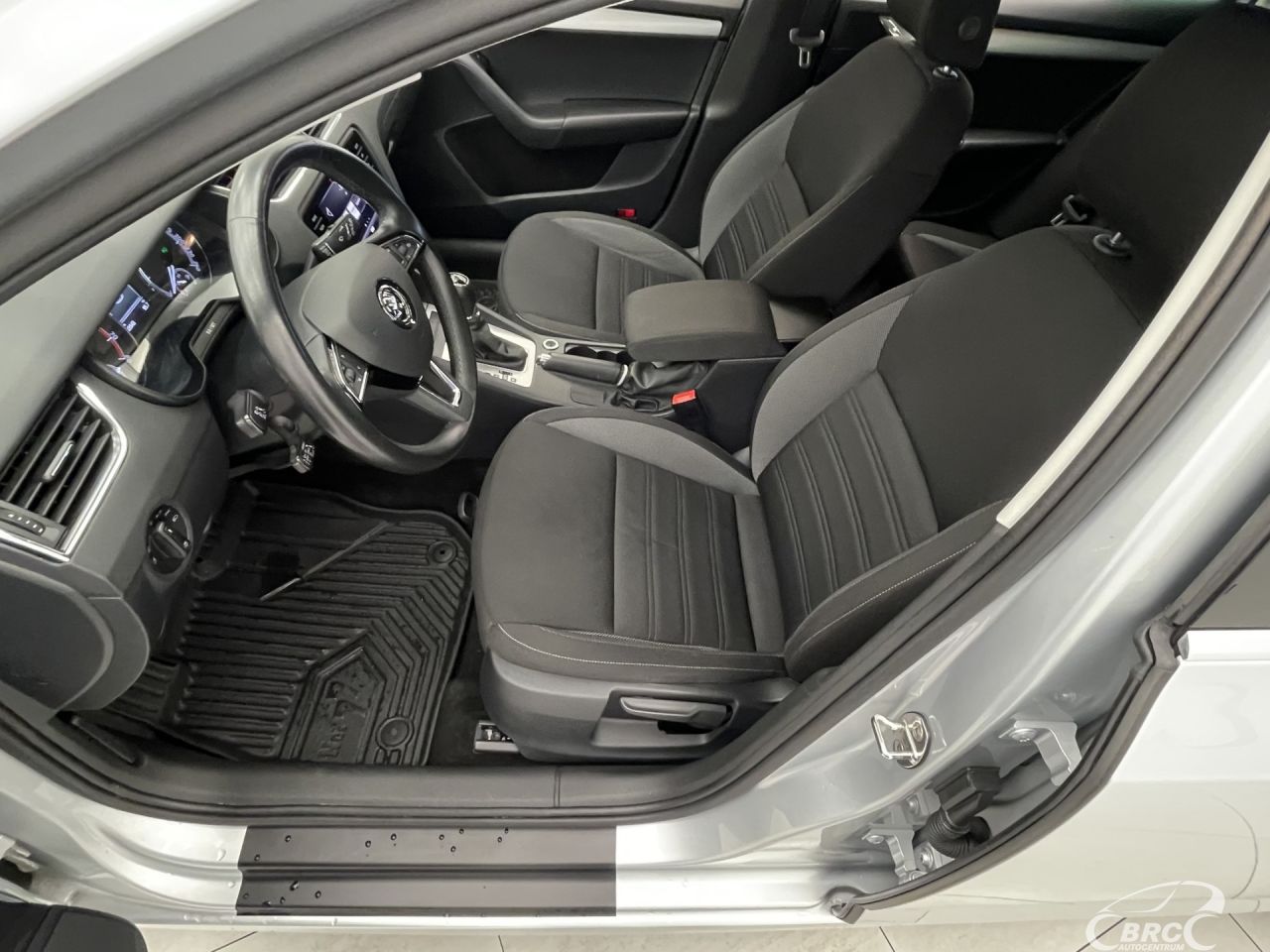 Skoda Octavia | 19