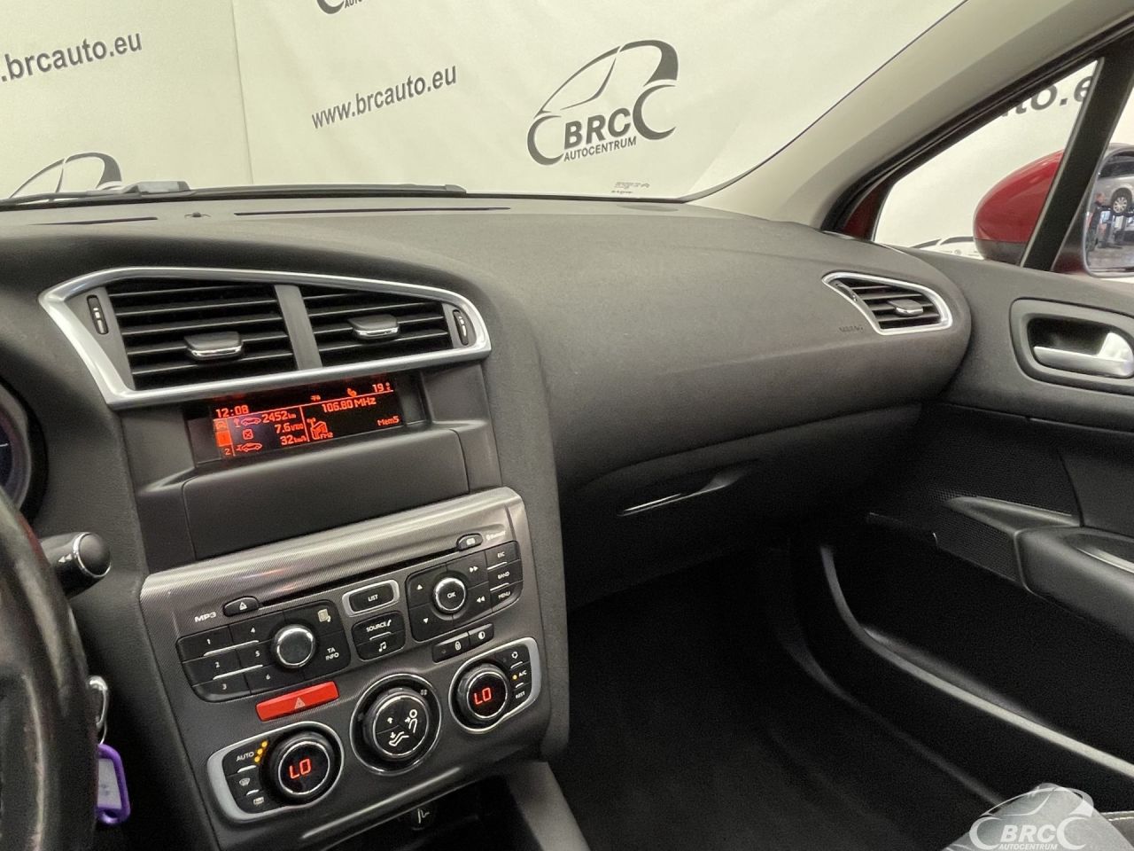 Citroen C4 | 25