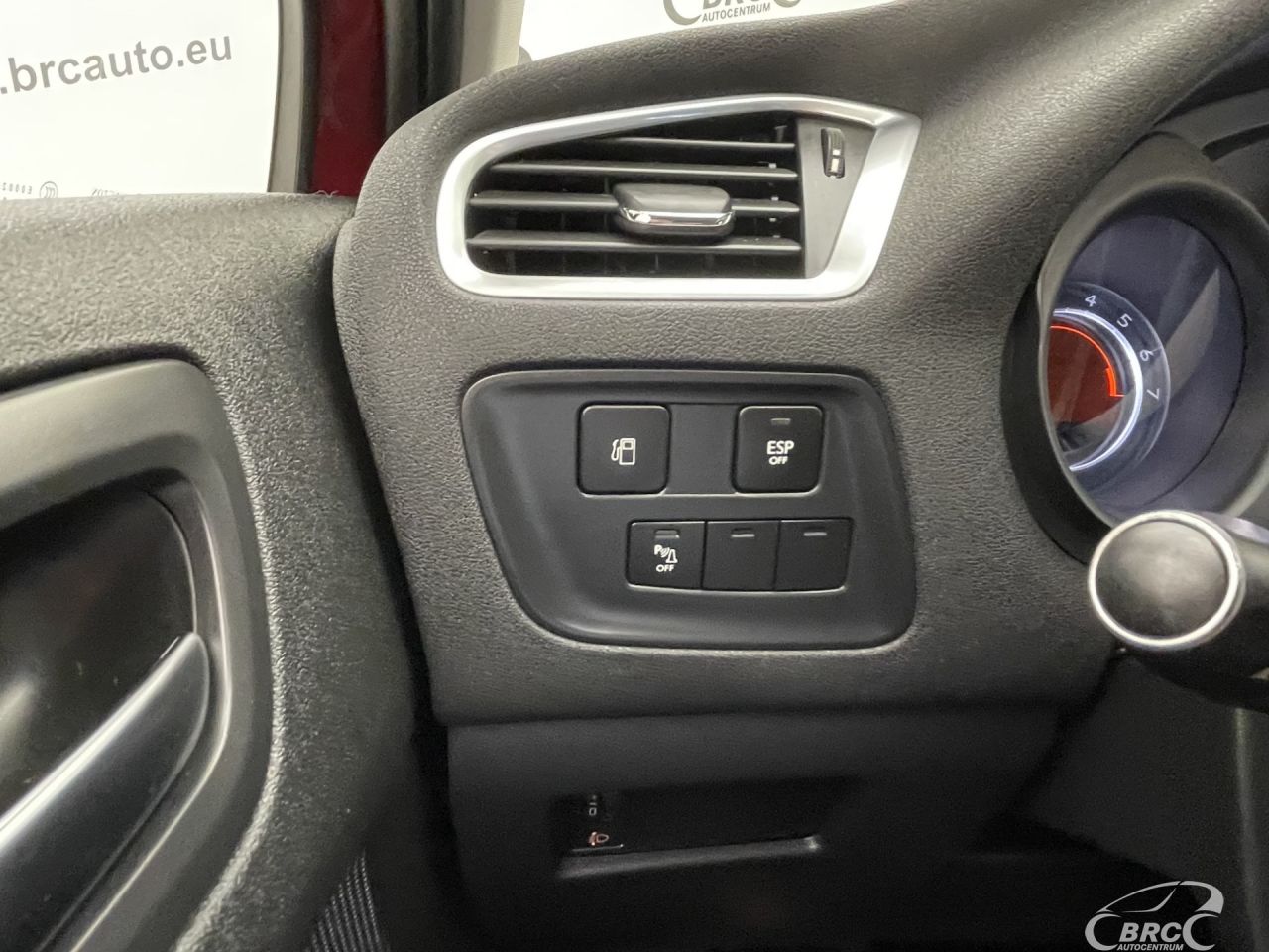Citroen C4 | 23