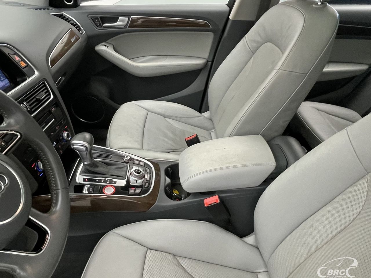 Audi Q5 | 24
