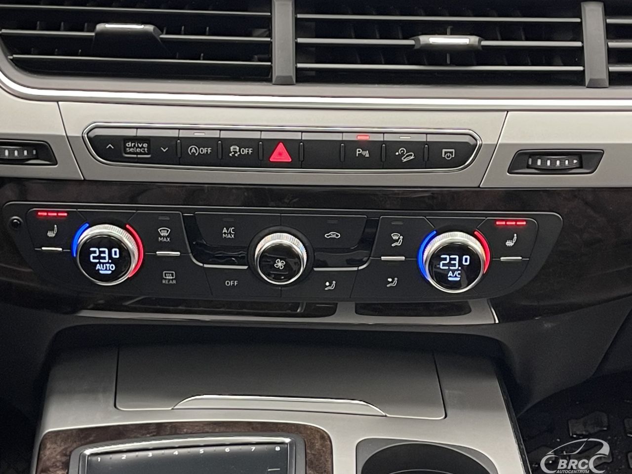 Audi Q7 | 17