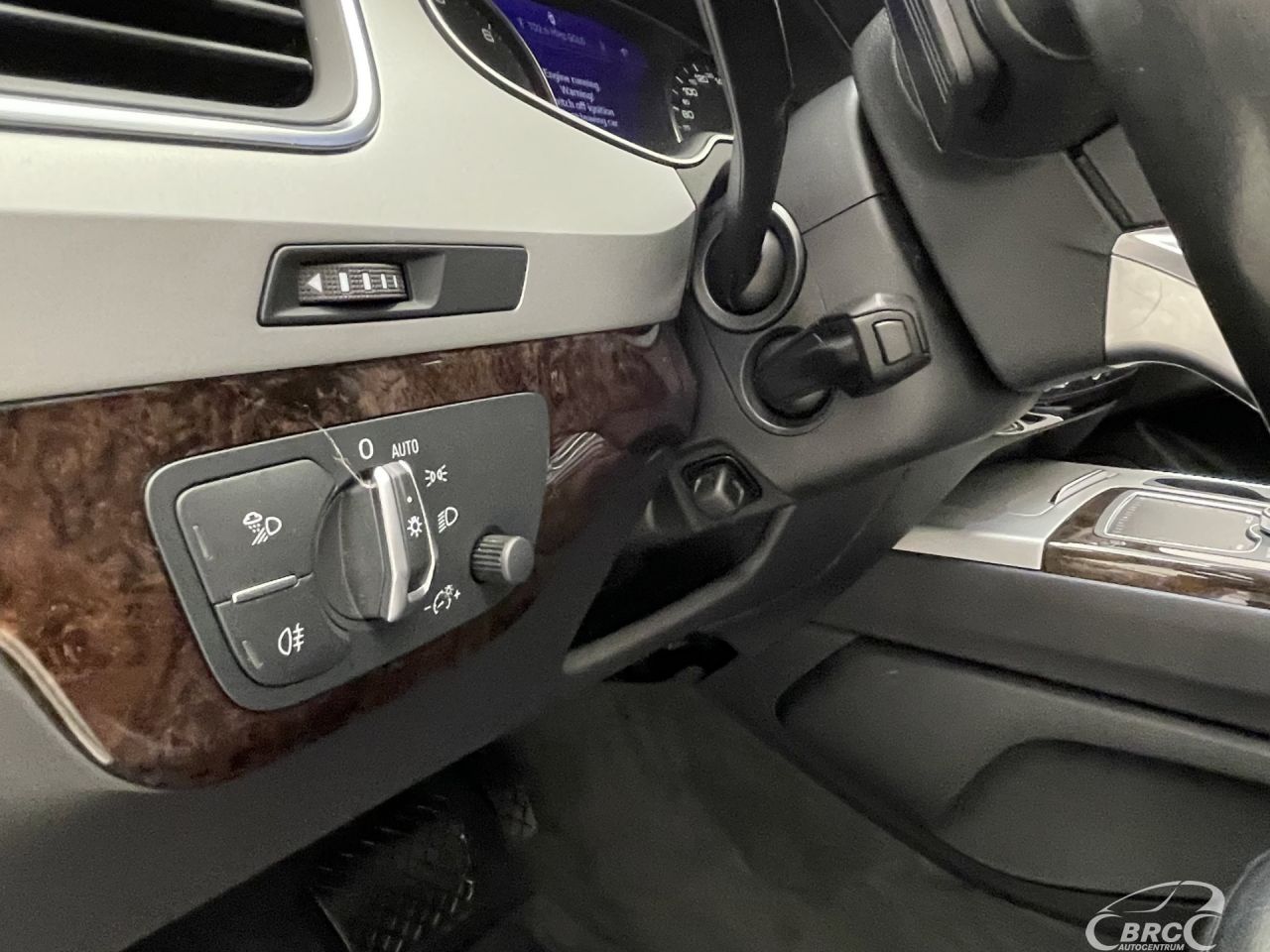 Audi Q7 | 26