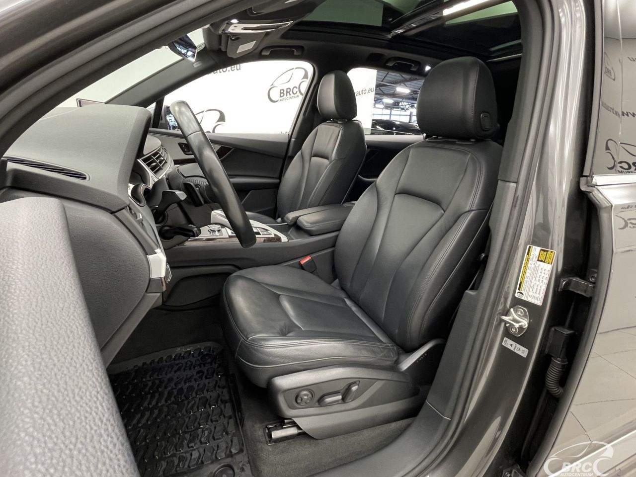 Audi Q7 | 23