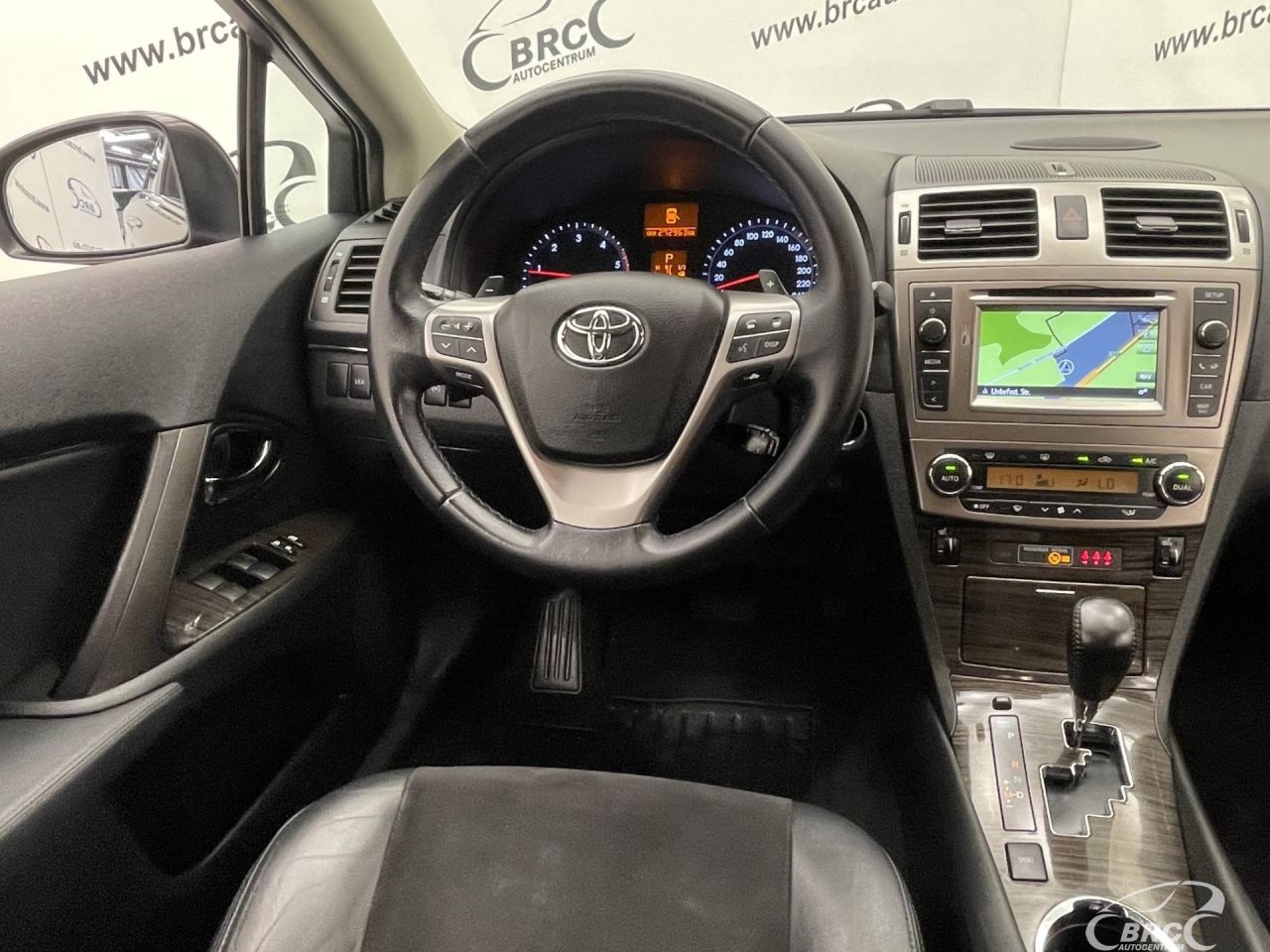 Toyota Avensis | 12