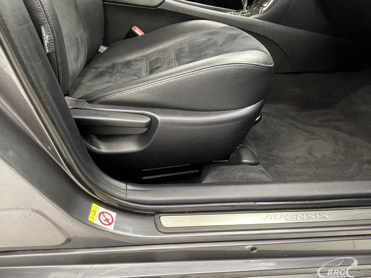 Toyota Avensis | 5