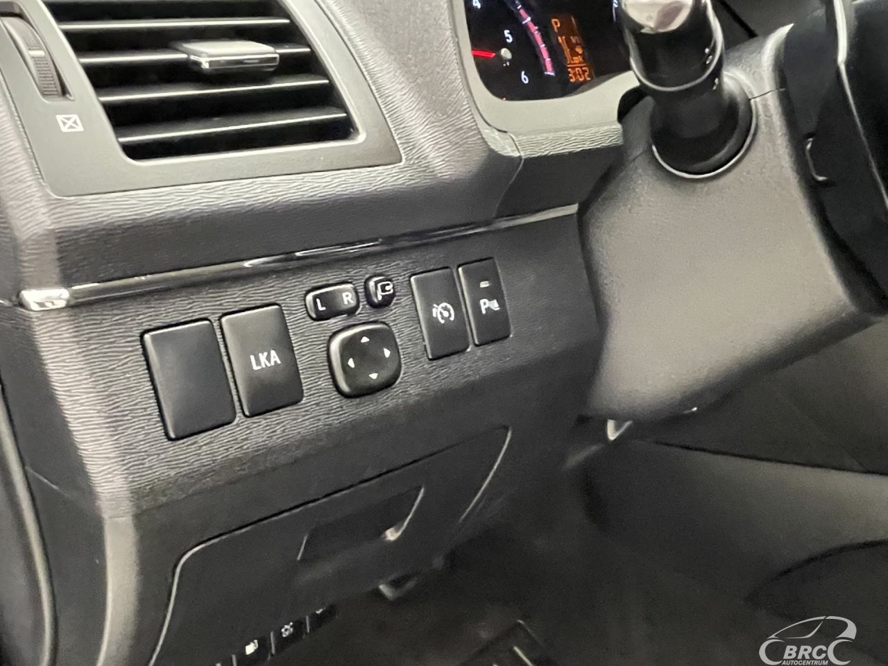 Toyota Avensis | 23
