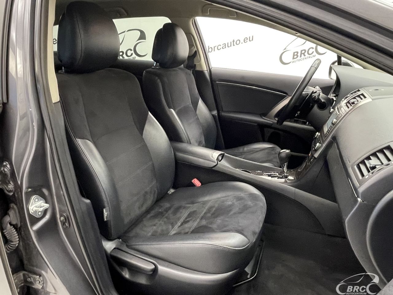 Toyota Avensis | 6