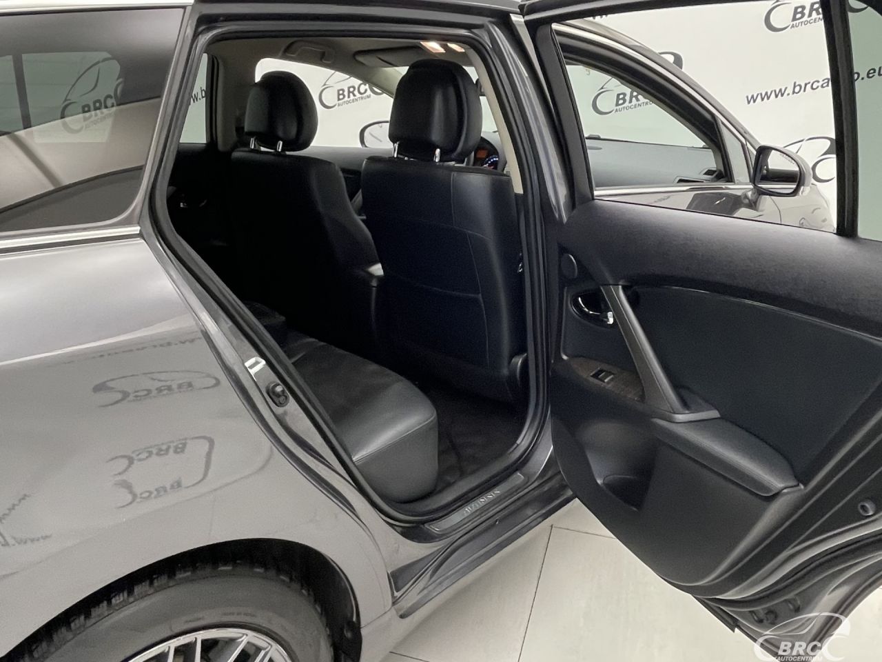 Toyota Avensis | 11