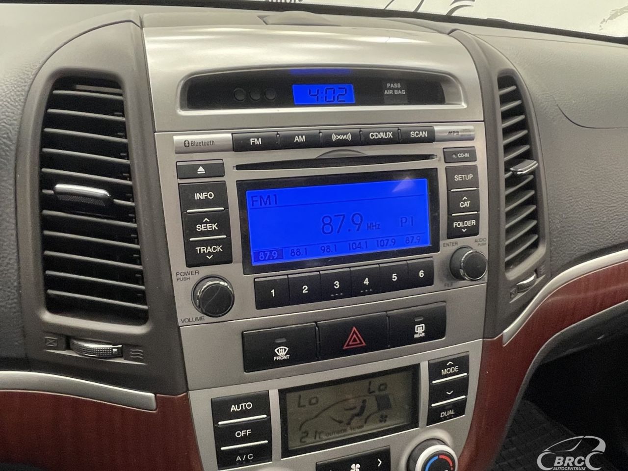Hyundai Santa Fe | 30