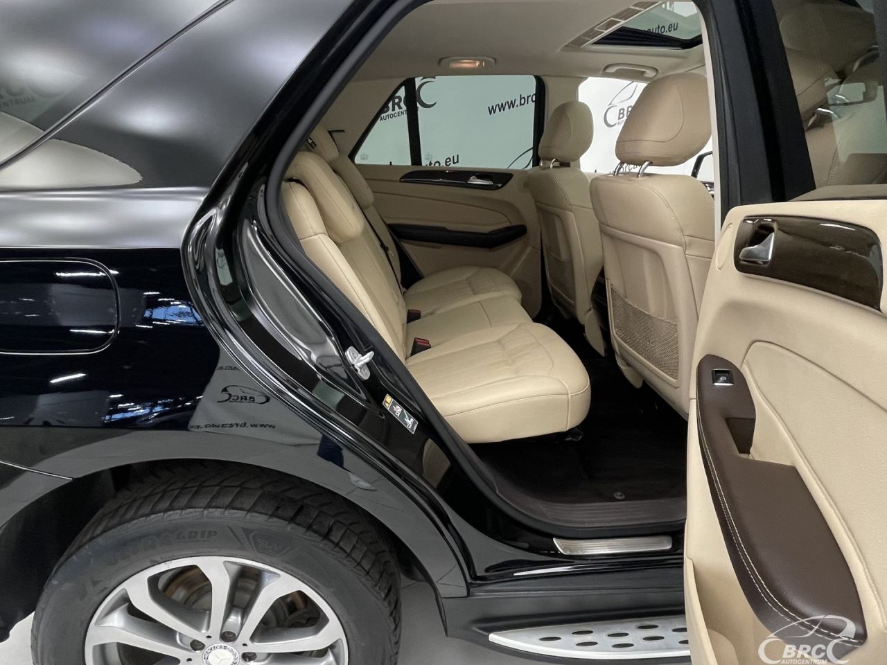 Mercedes-Benz GLE350 | 17