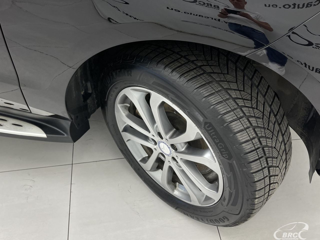 Mercedes-Benz GLE350 | 46
