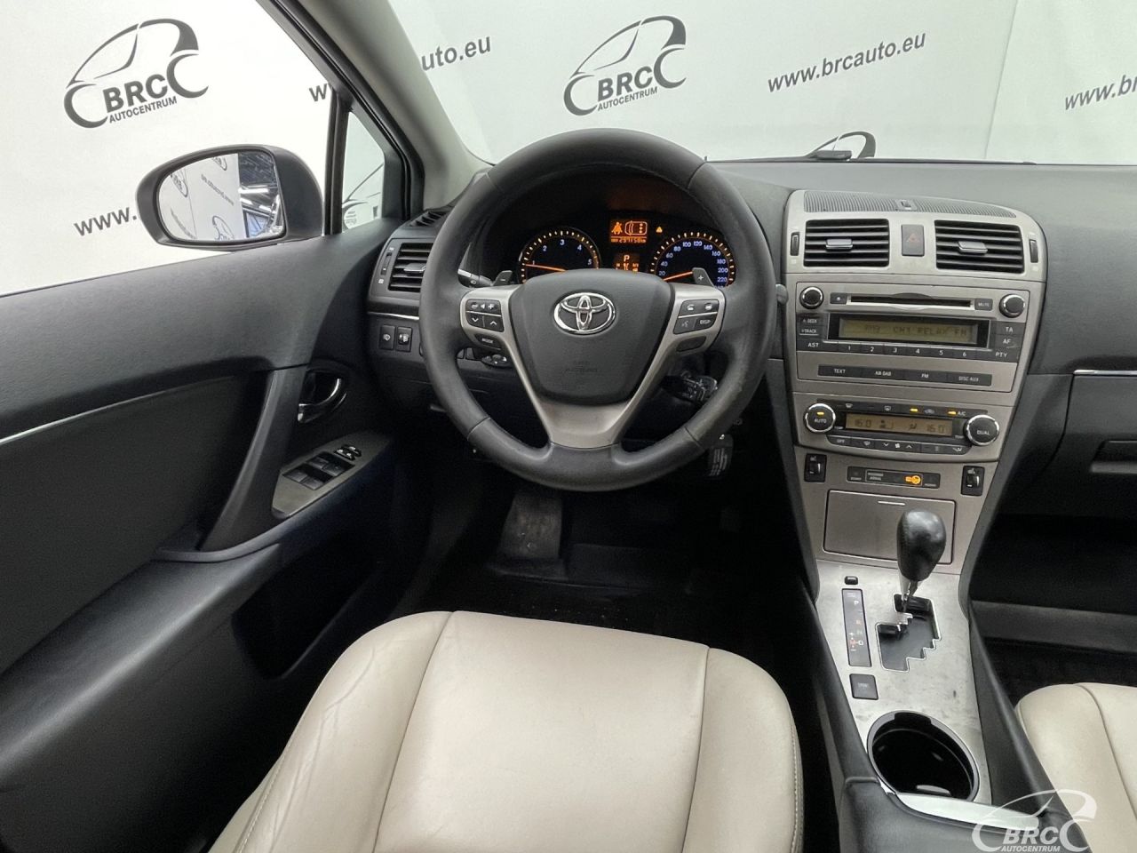 Toyota Avensis | 12