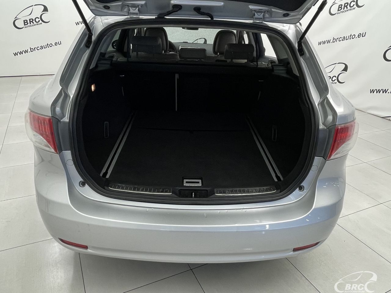 Toyota Avensis | 33