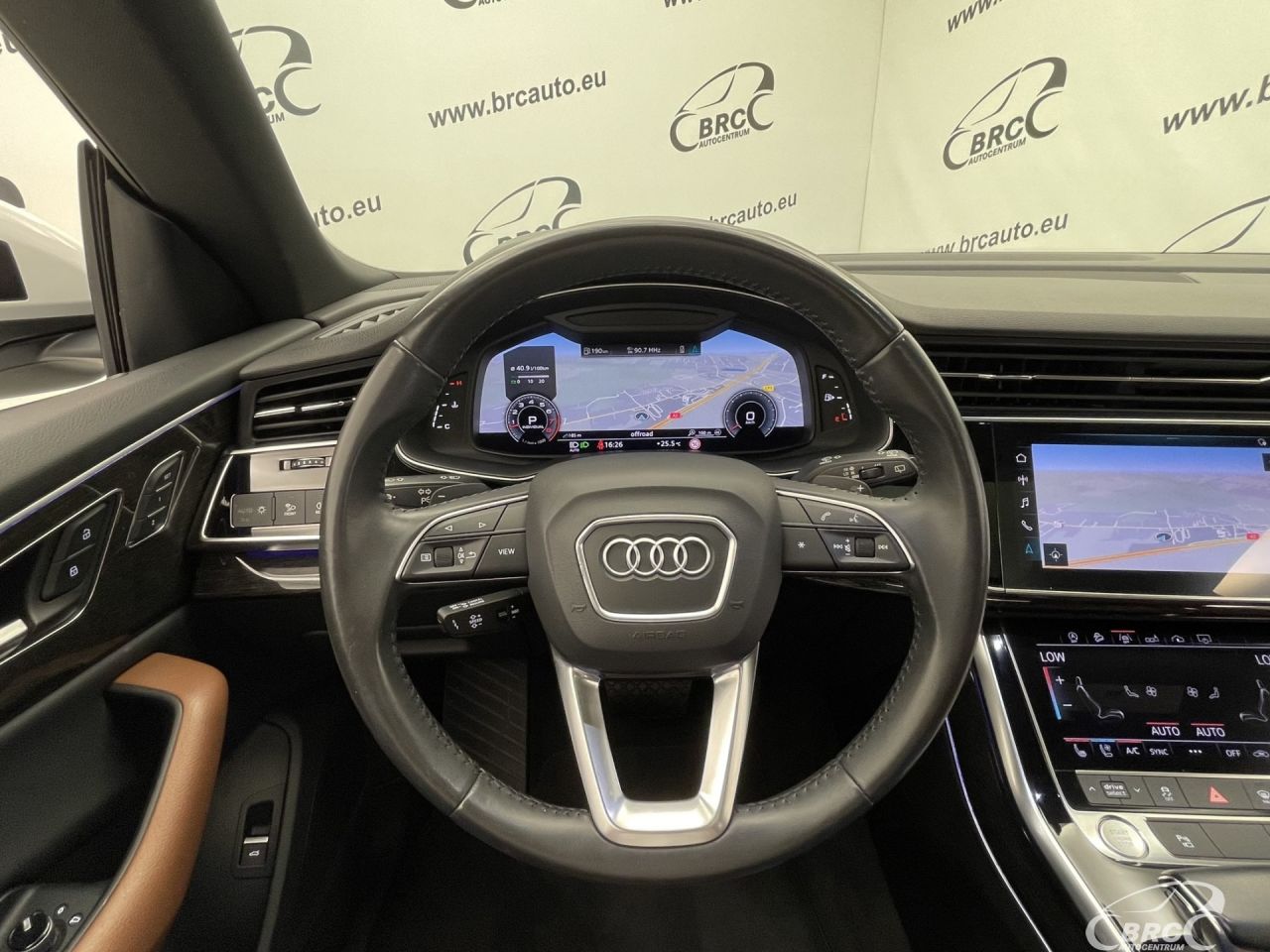 Audi Q8 | 30