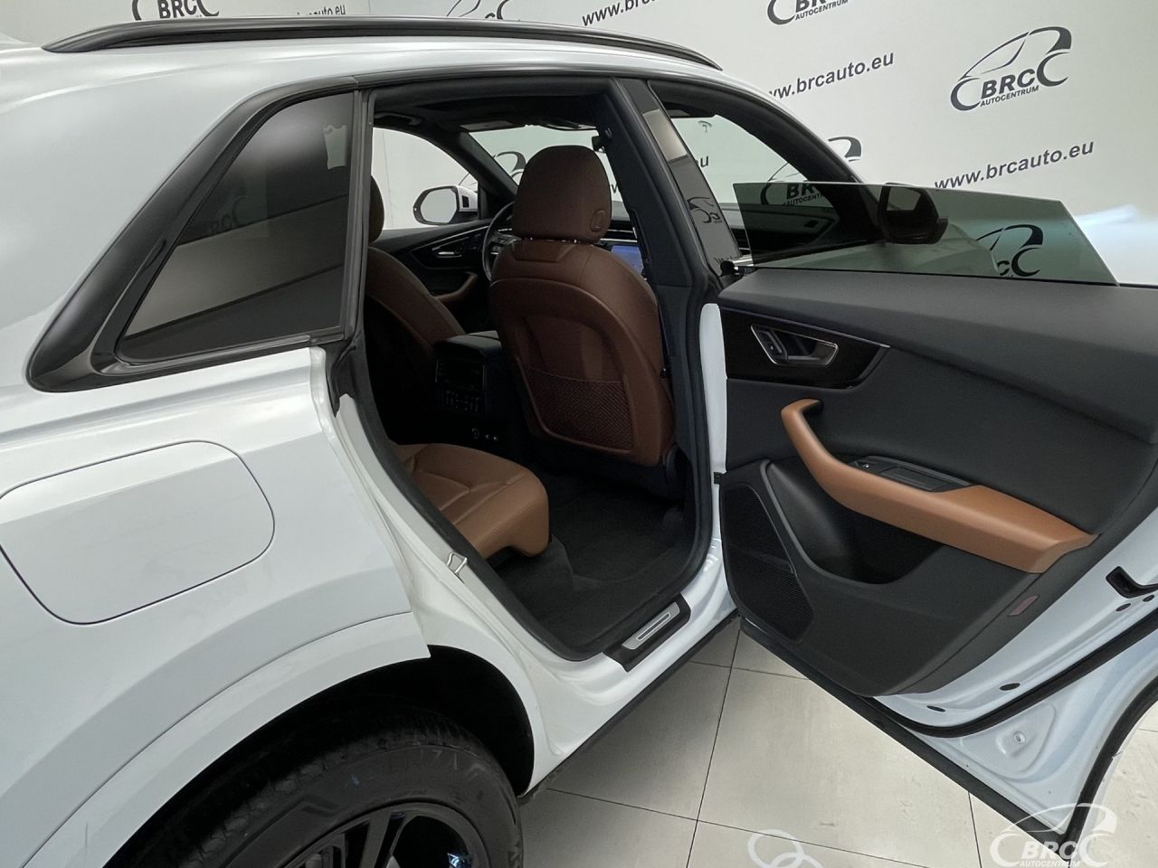 Audi Q8 | 12