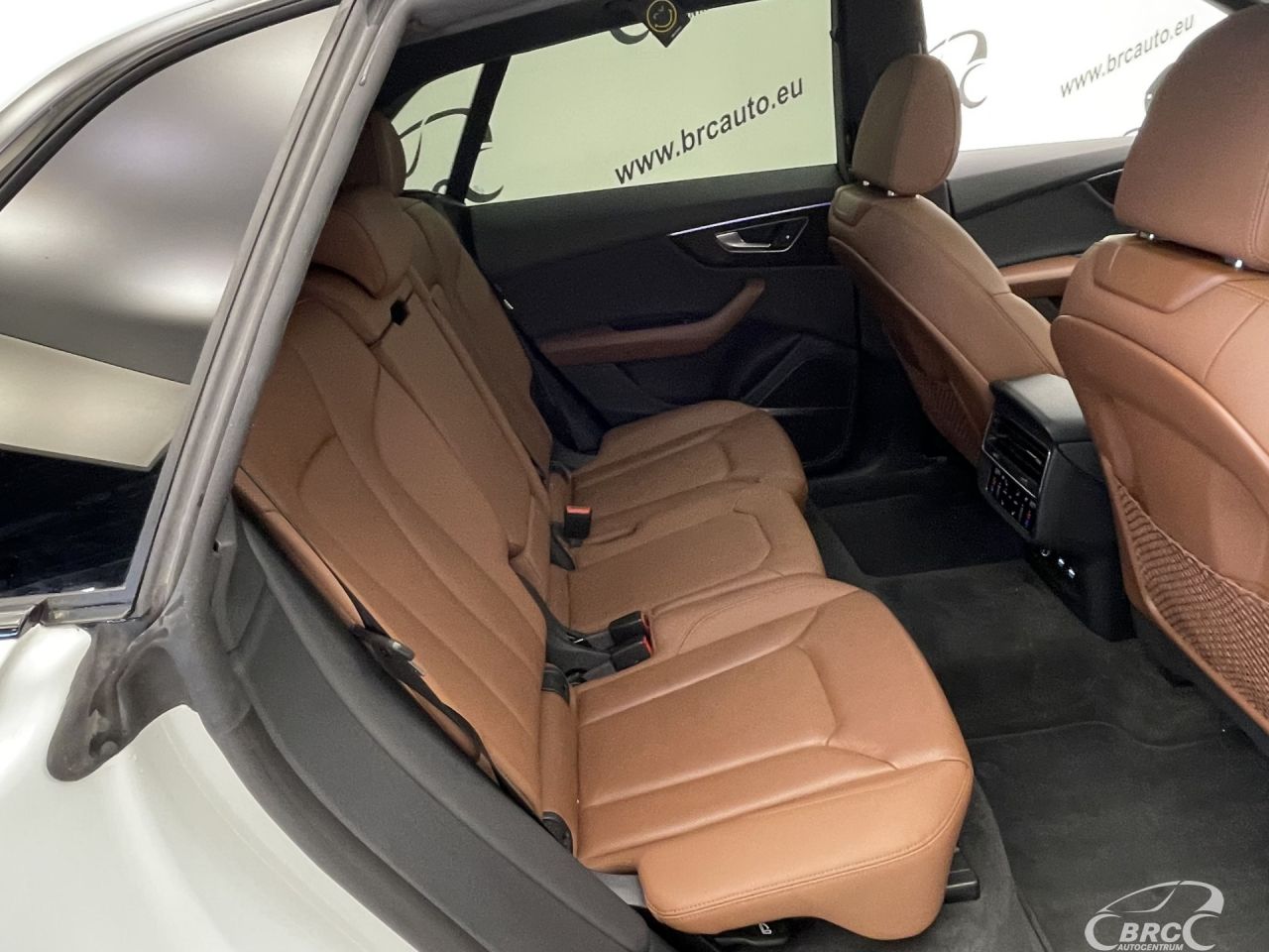Audi Q8 | 10