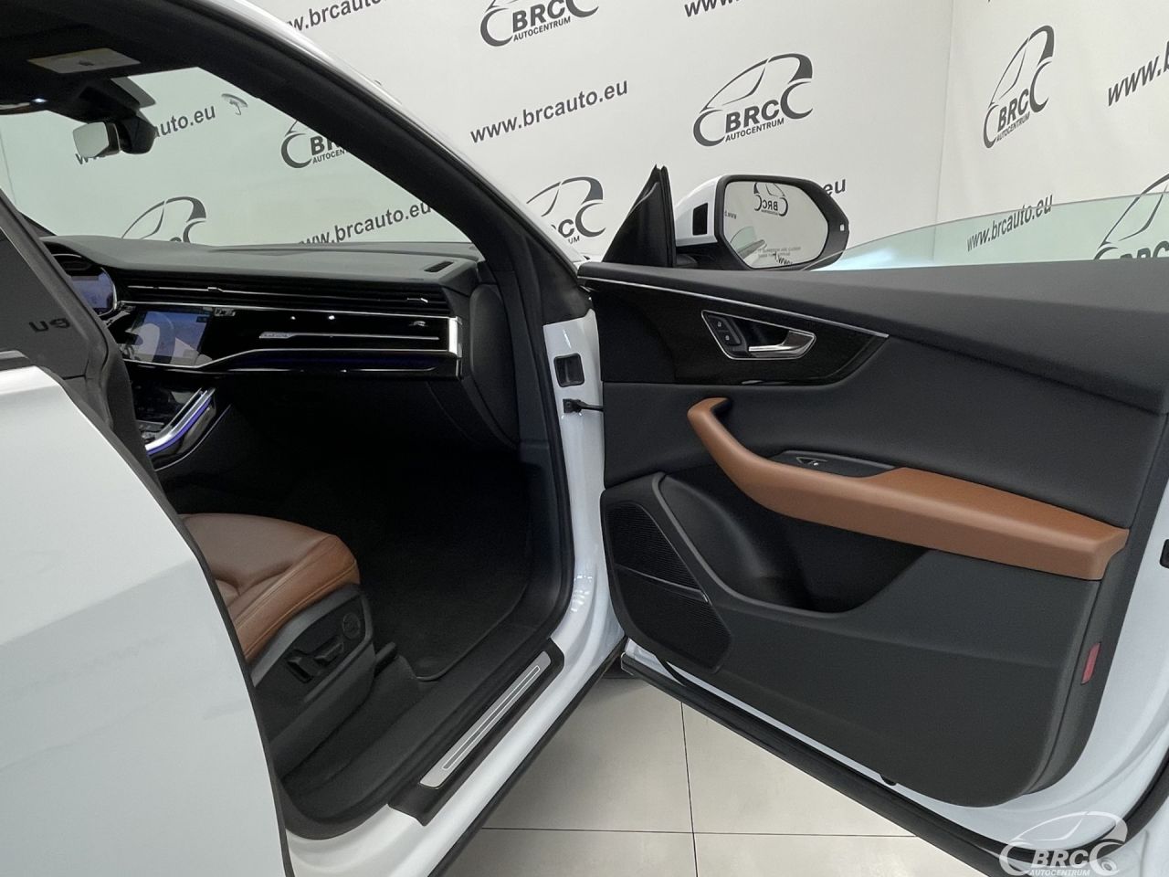 Audi Q8 | 7