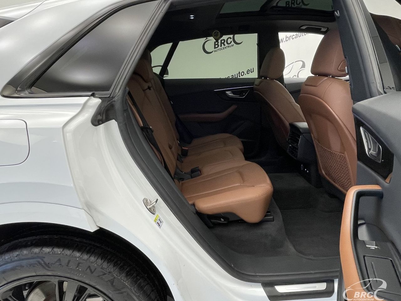 Audi Q8 | 9