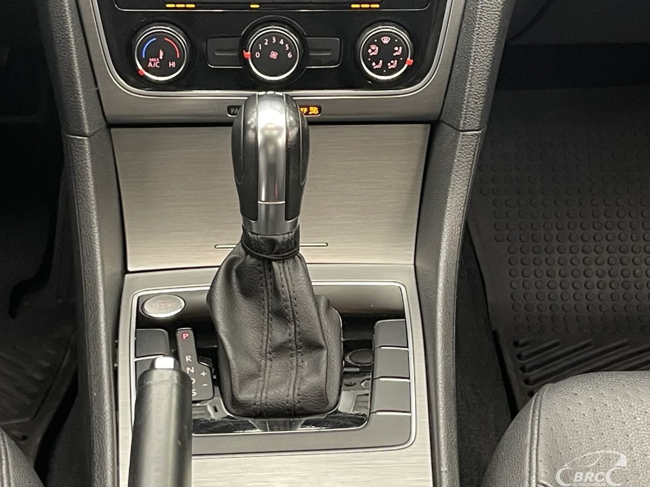 Volkswagen Passat | 16