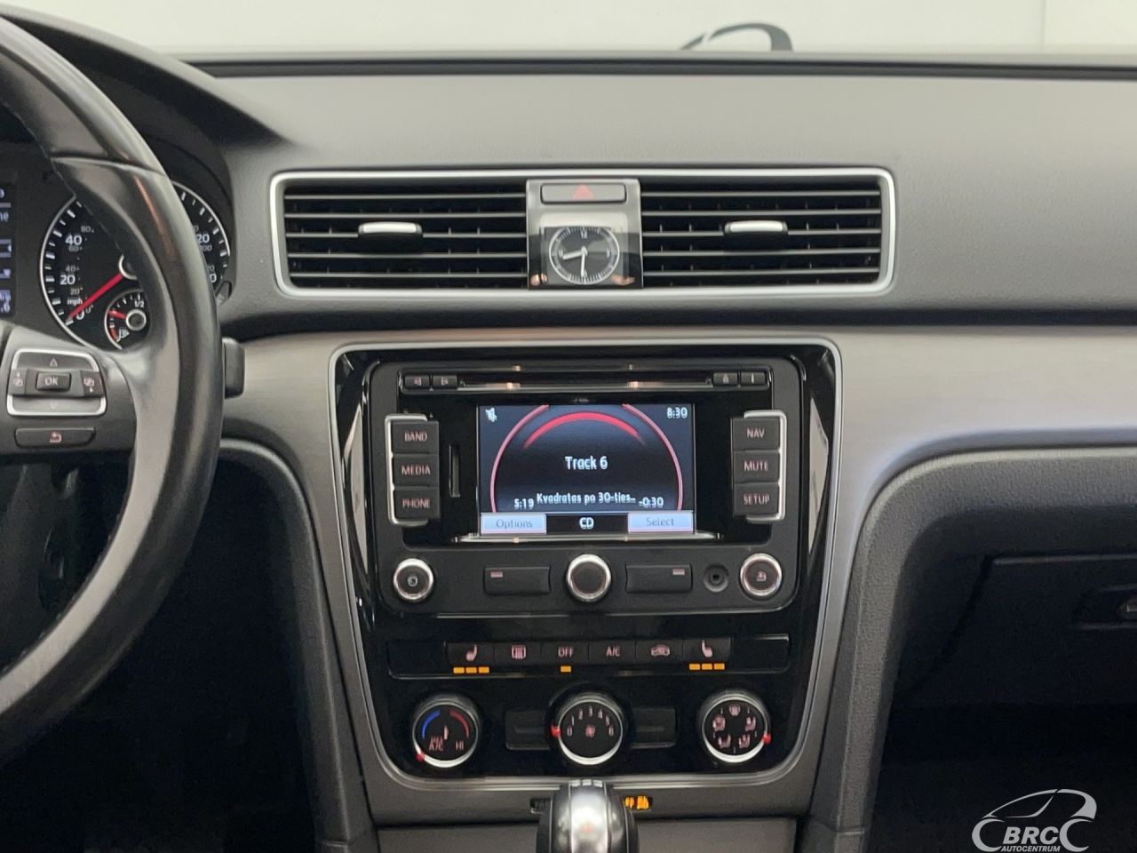 Volkswagen Passat | 14