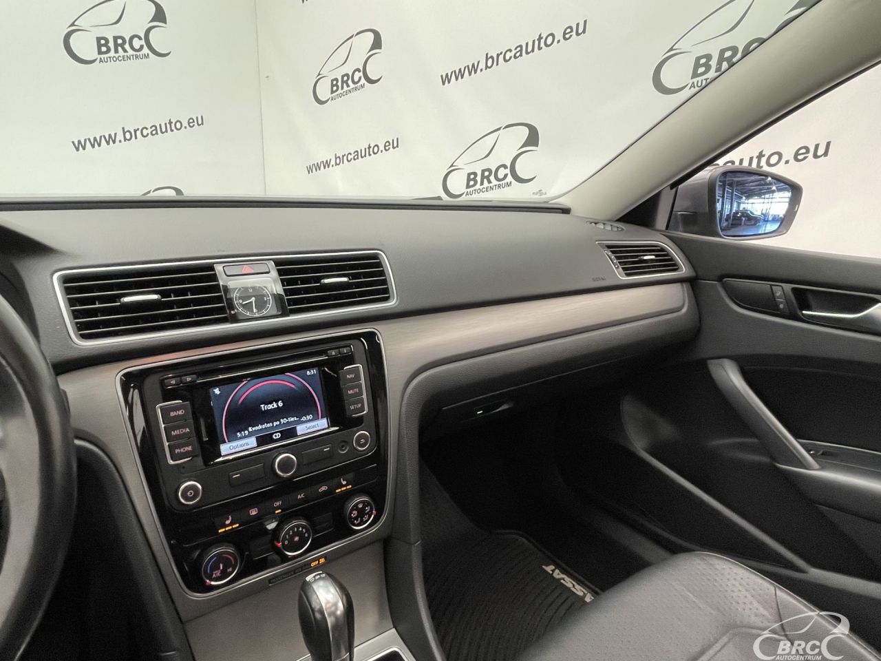 Volkswagen Passat | 27