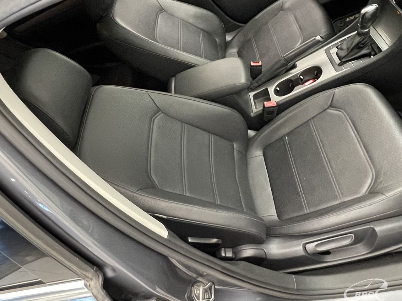 Volkswagen Passat | 4