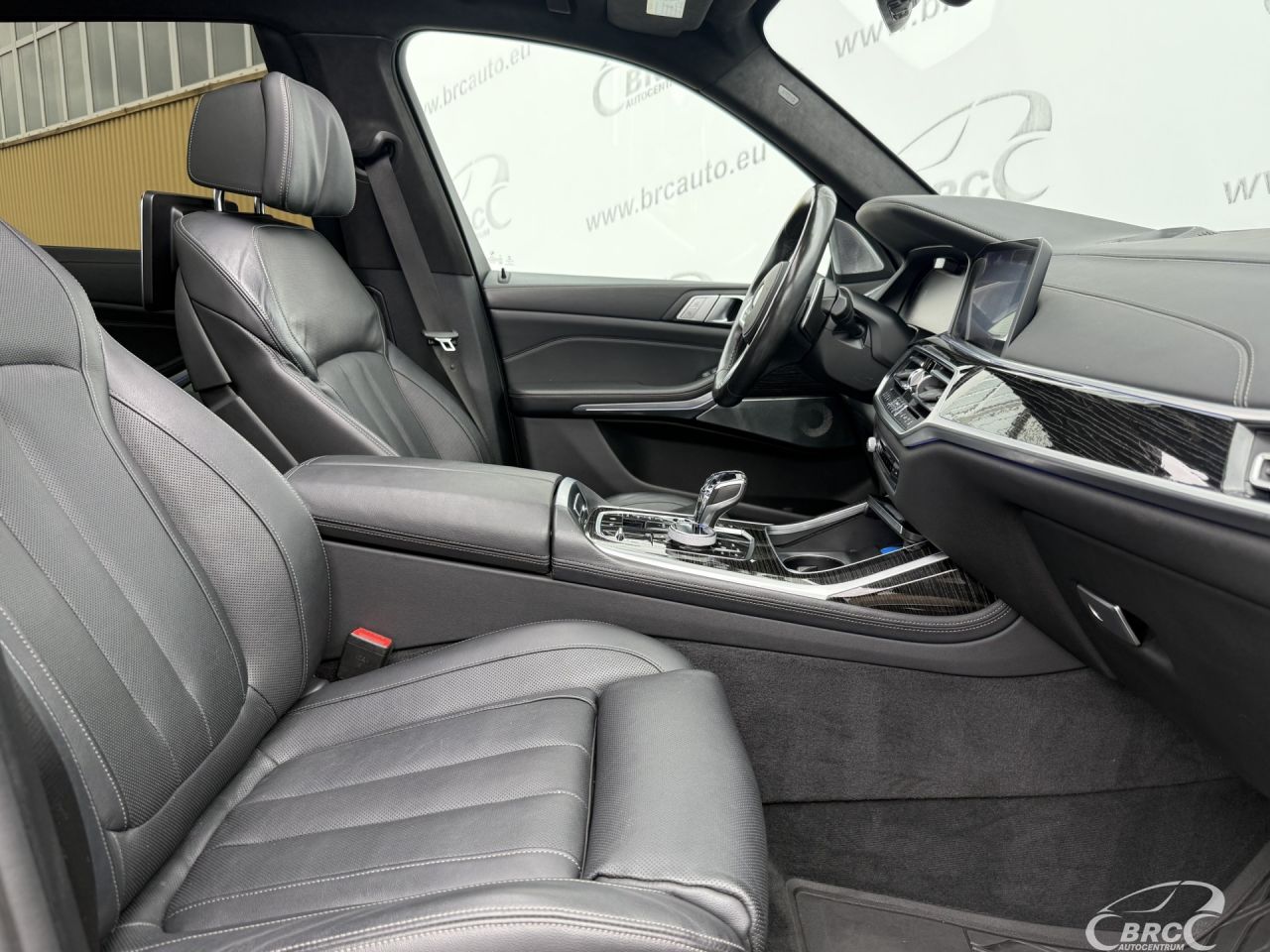BMW X7 | 11