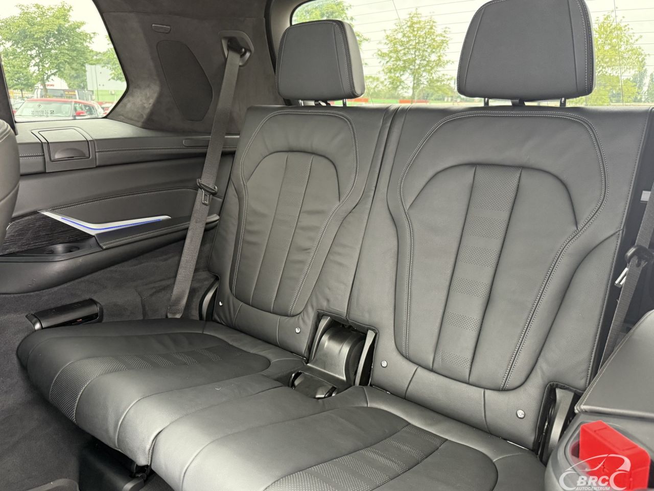 BMW X7 | 24