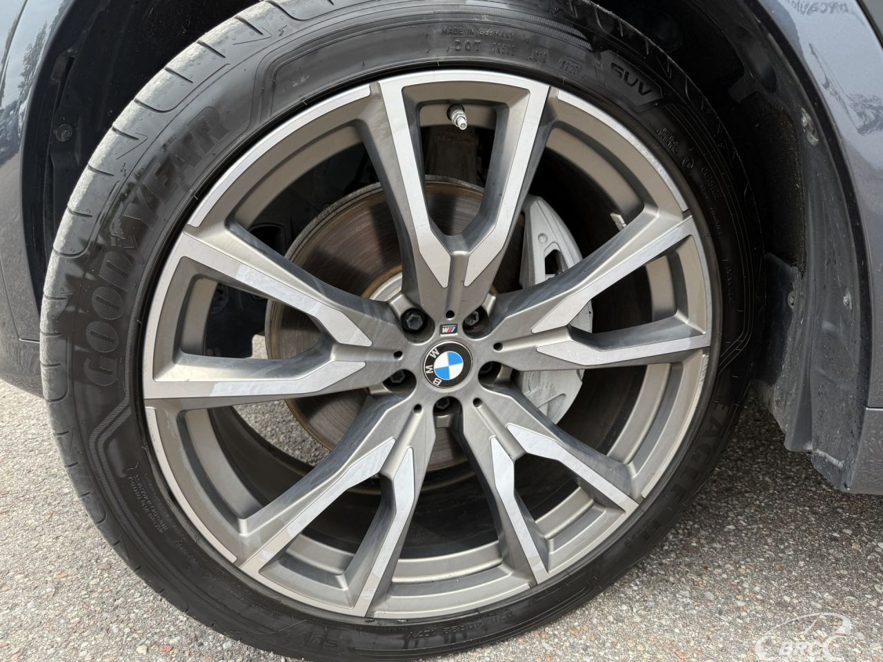 BMW X7 | 82