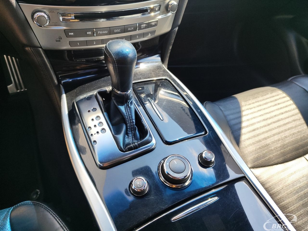 Infiniti M30 | 31