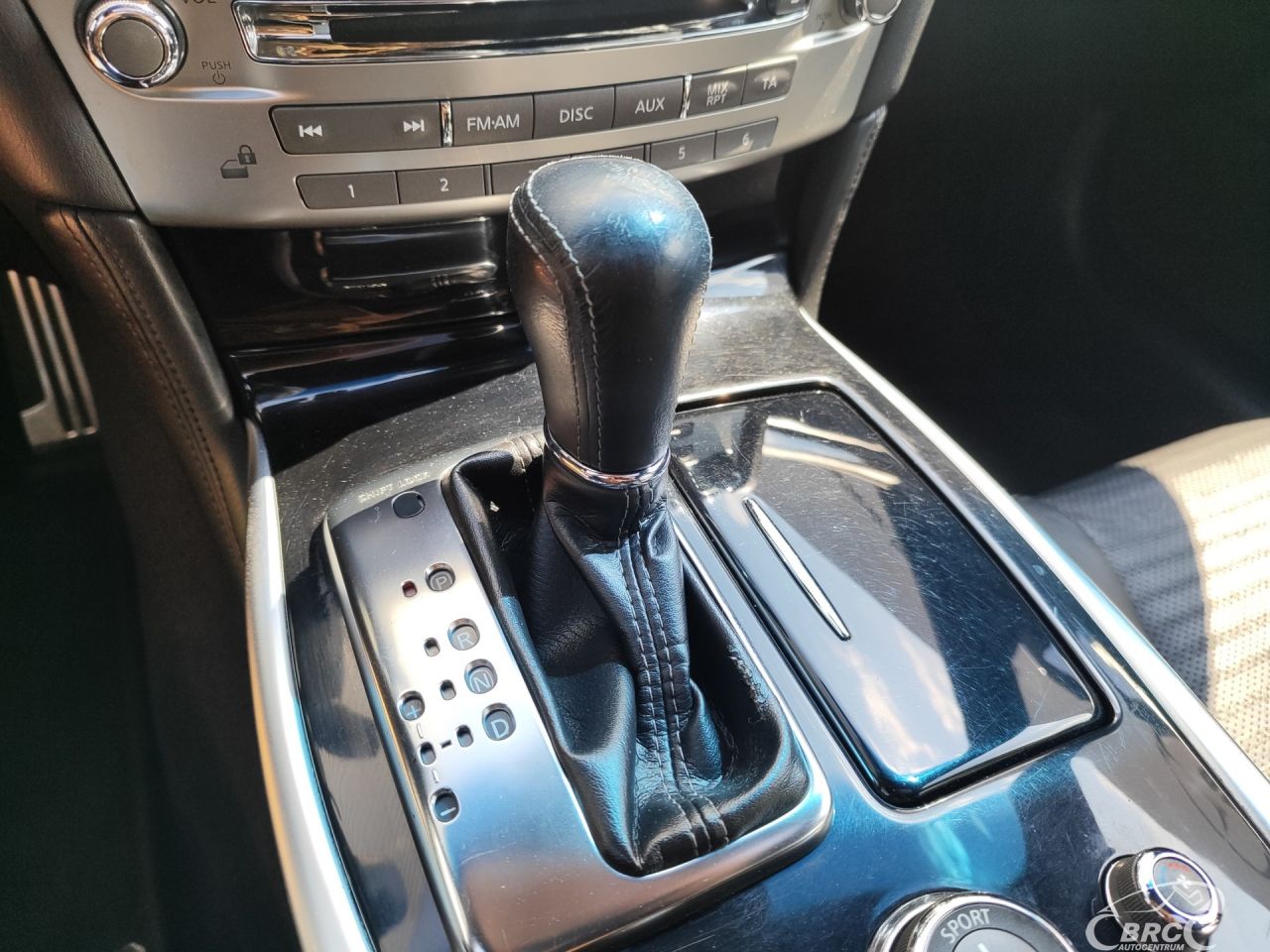 Infiniti M30 | 33
