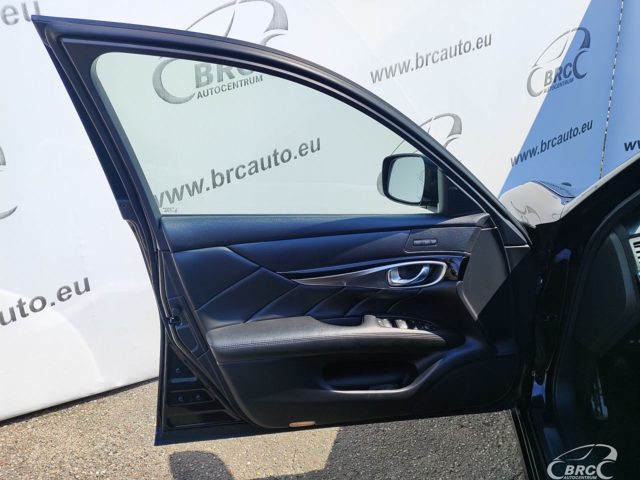 Infiniti M30 | 18