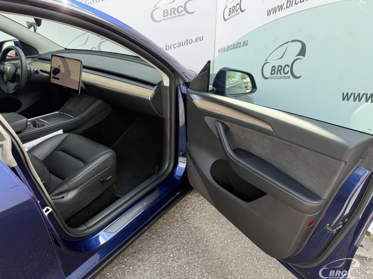 Tesla Model Y | 5