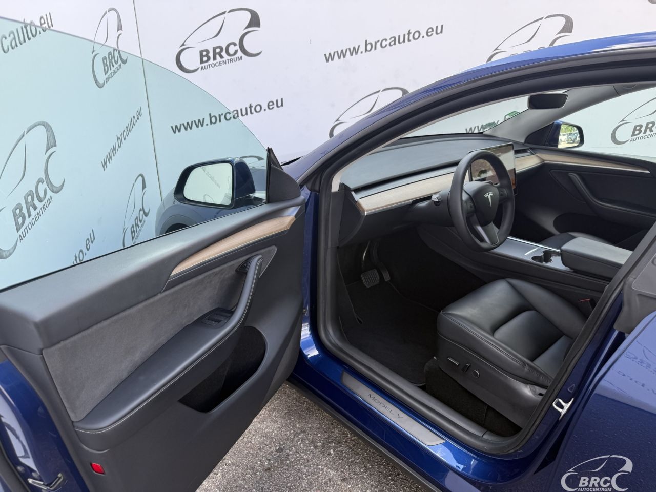 Tesla Model Y | 16