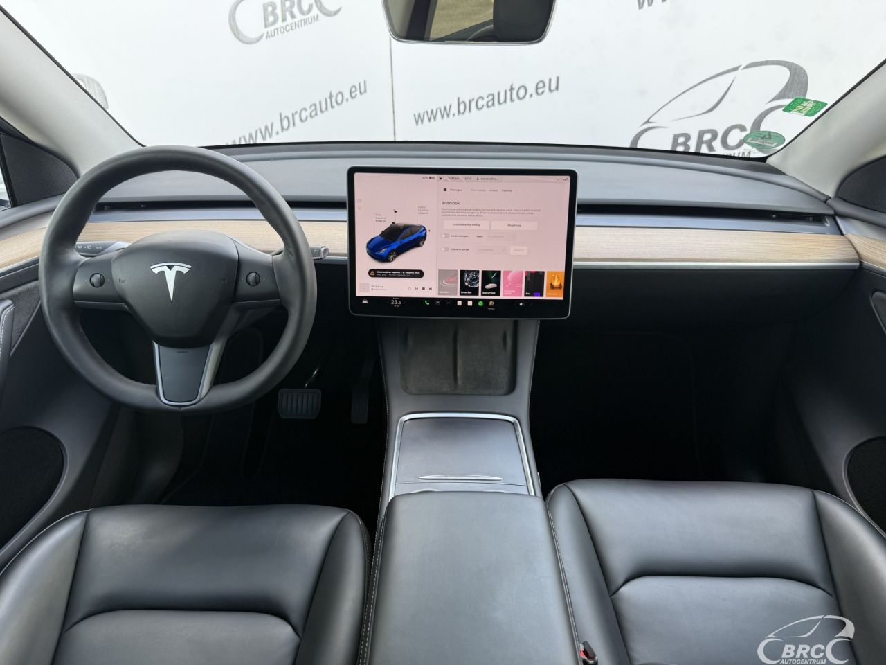 Tesla Model Y | 2