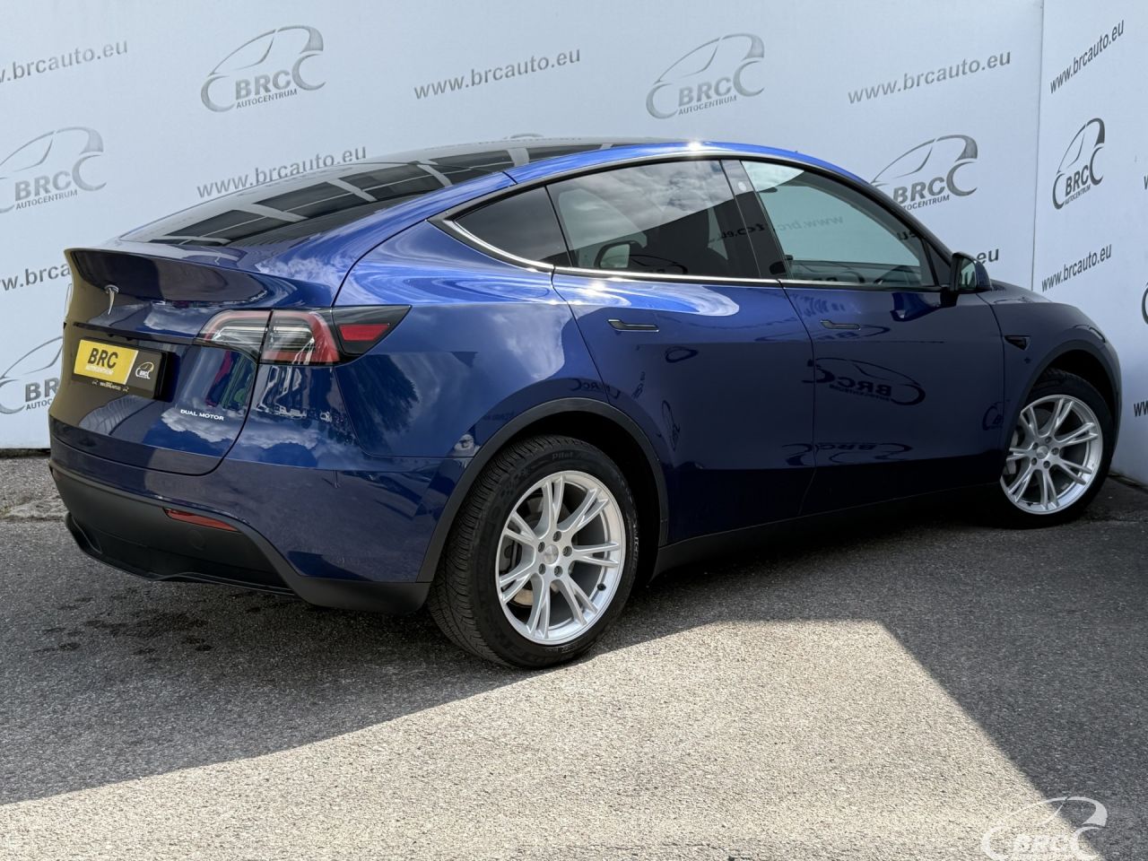 Tesla Model Y | 1