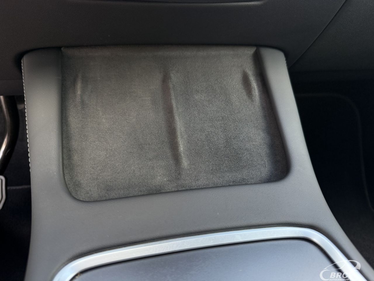 Tesla Model Y | 36