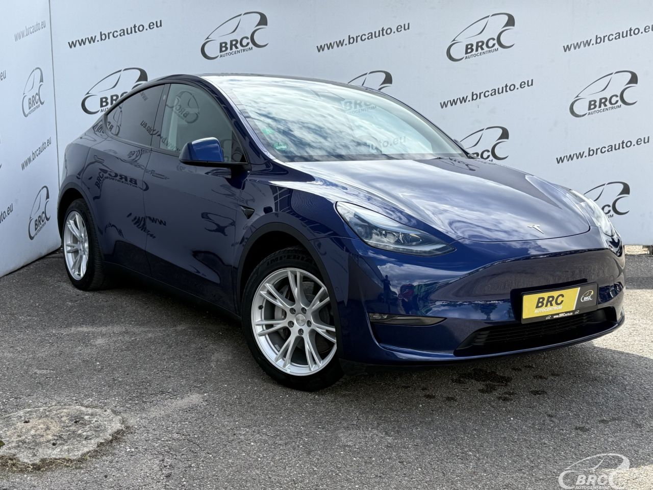 Tesla Model Y | 40